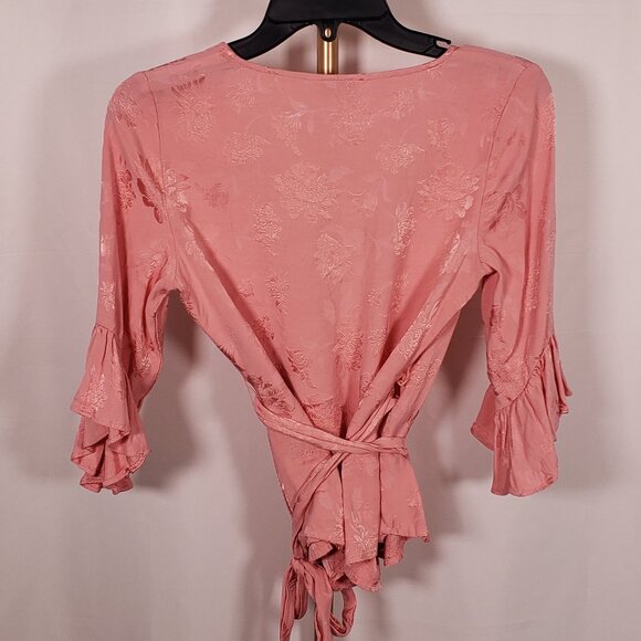 Express Pink Floral Textured Wrap Top SZ XS - Picture 7 of 10